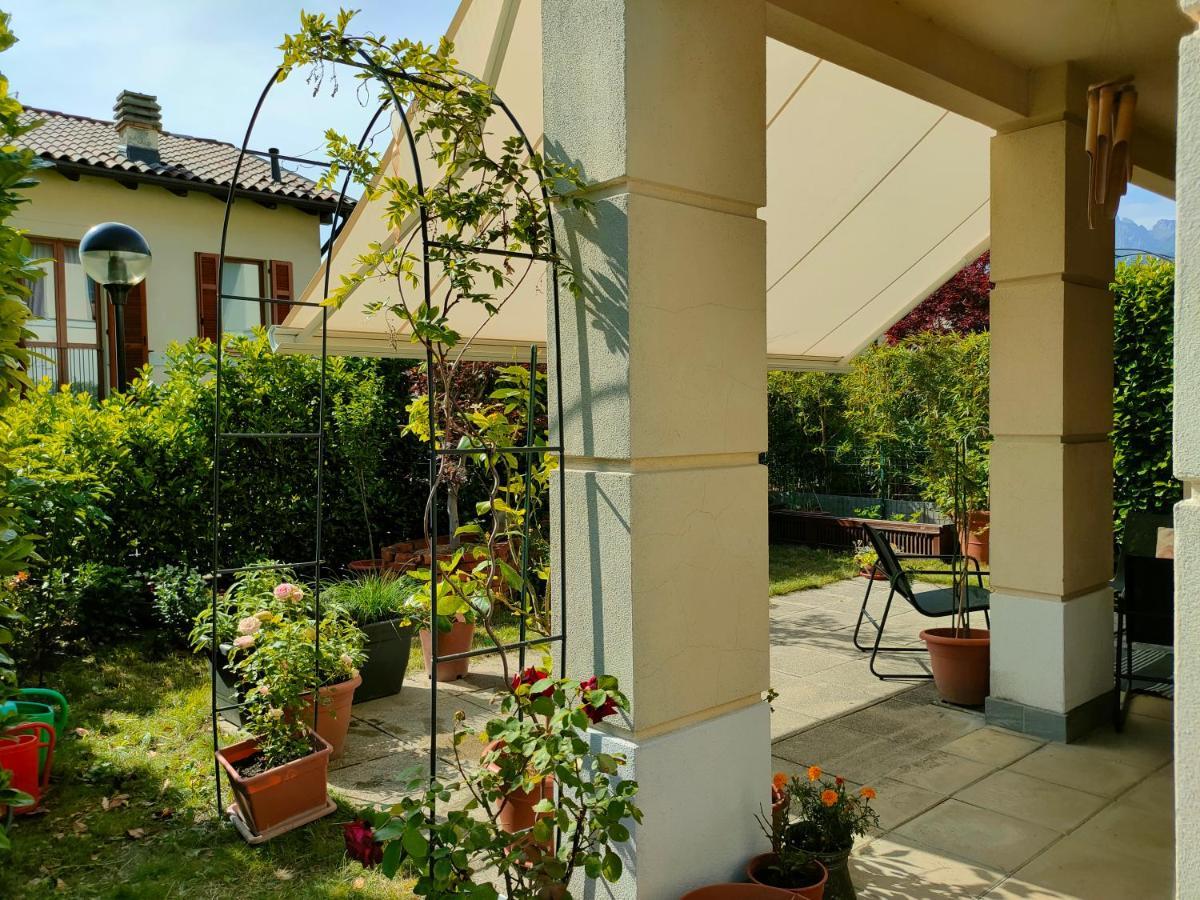 Villa Rosmarino 300 Mt From The Beach Colico Exterior photo